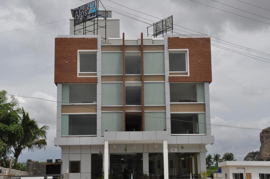 แอลป์เรสซิเดนซี Hotel Krishnagiri ภายนอก รูปภาพ